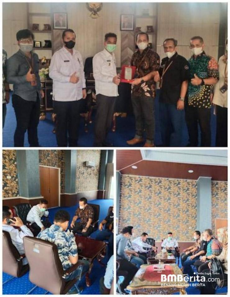 Terima Kunjungan GM PT Telkom Riau Daratan, Bupati Afrizal : Pemerataan Akses Internet Menjadi Kendala Utama di Rohil Saat Ini