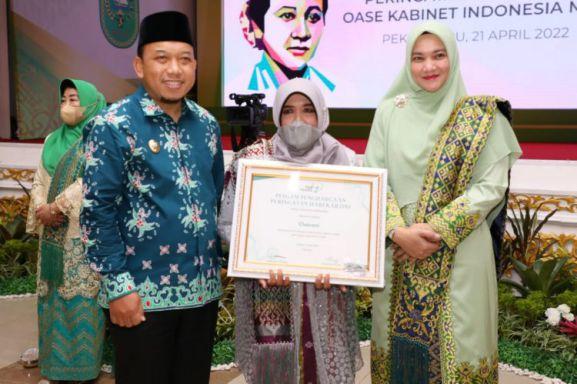  Membanggakan, Puan Siak Terima Penghargaan dari Iriana Jokowi di Hari Kartini