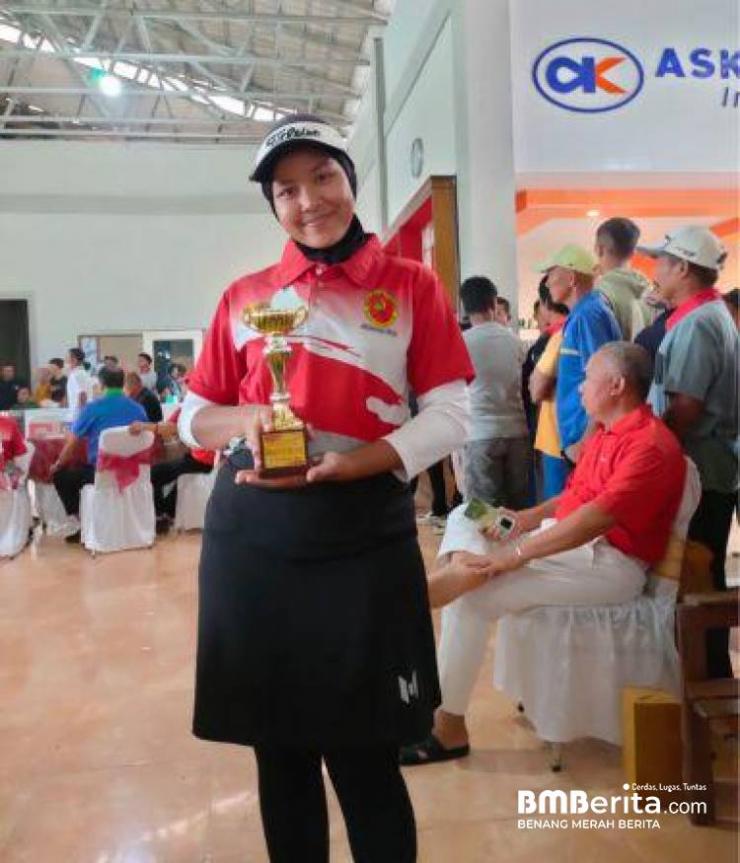 Kembali, Pegolf Putri Pekanbaru Aulia Fitri Marsyah Sabet Juara Satu Mudik Golf Tournament