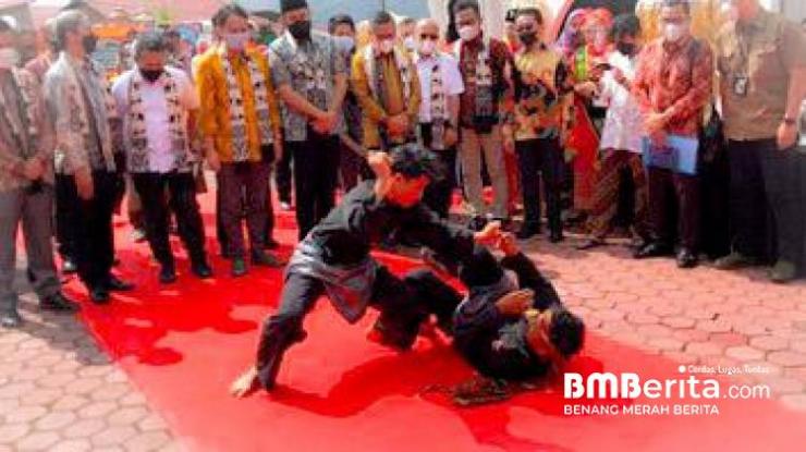 Meriahkan Idul Fitri, Pemuda Jorong Gantiang Koto Tangah Tilatang Kamang Gelar Acara Kesenian Tradisonal