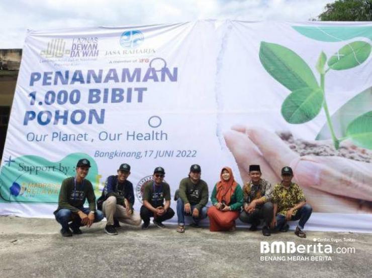 Asosiasi Pemuda Binuang Tanam 1000 Bibit Pohon Di Bangkinang