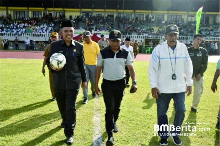 Pj Bupati Kampar Buka liga Santri Piala Kasad