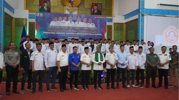 Bupati Zukri Kukuhkan dan Lantik Pengurus Karang Taruna Kabupaten Pelalawan