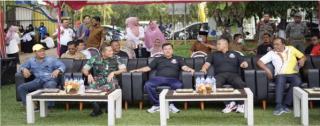 Suhardiman Amby Gratiskan Lapak Pedagang Pacu Jalur Bagi Masyarakat Kuansing 