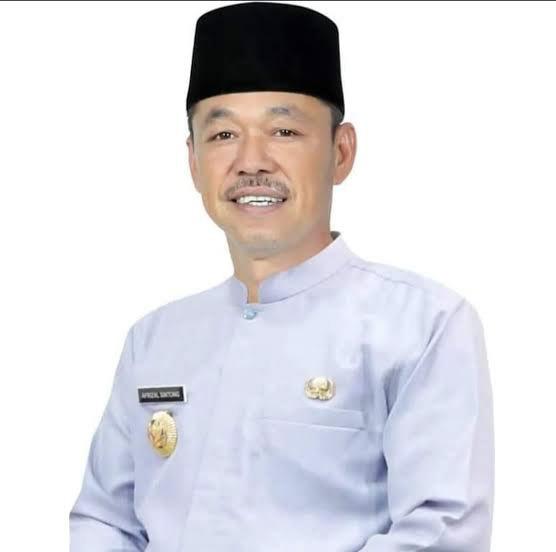 Bupati Rohil Songsong Penghargaan Kepala Daerah Inovatif Dari MNC di Semarang 