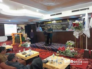 Pelatihan Jurnalistik DPD PJS Riau, Bung Romi Beri Kejutan 