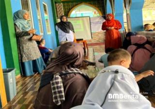 Pengabmas STIKes Al Insyirah : Tingkatkan Pengetahuan Gizi Seimbang Pada Ibu Menyusui