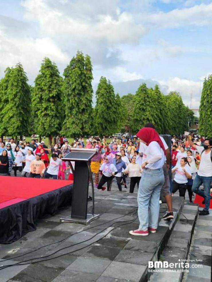 Dukung KTT G20 Bali  Kesatria Muda Respublika  Gelar Jalan Sehat dan Senam zumba