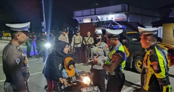 Patroli Blue Light Cipta Kondisi Operasi Pekat Lancang Kuning 2022