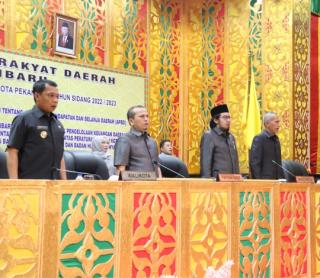 DPRD Pekanbaru Gelar Paripurna Ranperda Pokok-Pokok Pengelolaan Keuangan Daerah dan Laporan Pansus Penyertaan Modal