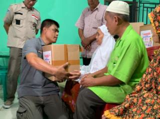  Gelar Bansos di Koto Tuo Kampar, TLCI Chapter#2 Riau Bagikan Sembako dan Kursi Roda