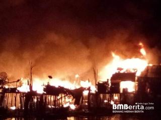 Jago Merah Membara, 15 Rumah Warga di Desa Panglima Raja Terbakar