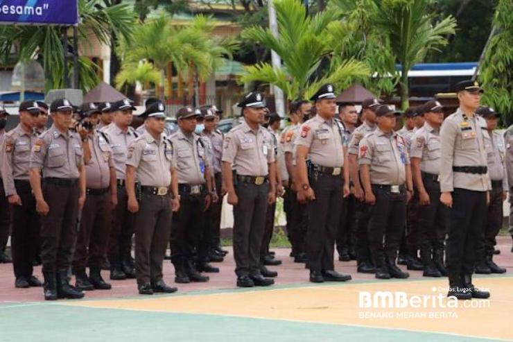Polres Inhil Upacara HUT Satpam ke 42