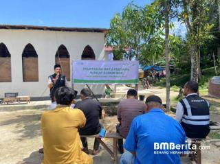 Peletakan Batu Pertama Wakaf Sumur Bor di Pondok Pesantren Ashabul Quran Riau dari Tokopedia dan IZI