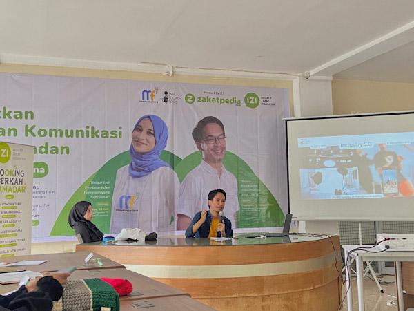 IZI Riau Gelar Kelas Komunikasi untuk Salurkan Paket Iftar & Takjil Kepada Yatim Duafa Pekanbaru