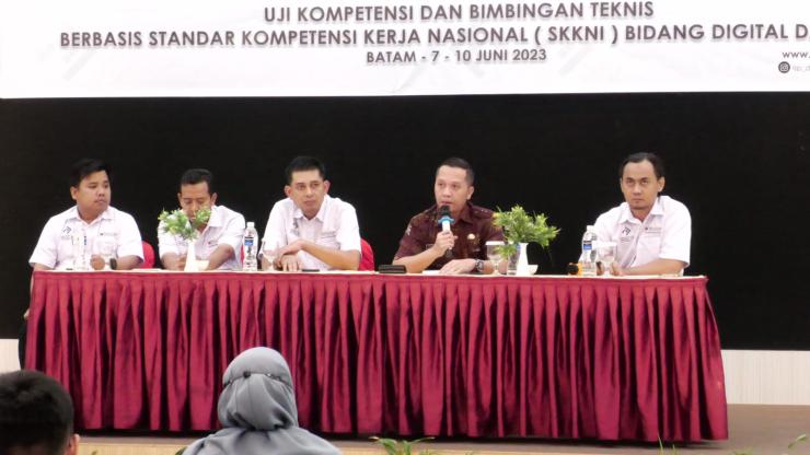 Ciptakan Tata Kelola Pemerintah Berbasis Teknologi, Diskominfotiks Rohil Gelar Bimtek Uji Kompetensi Bidang Digital dan TIK