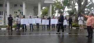 Aksi Solidaritas Pers Bukitinggi Agam Mengecam Pernyataan Walikota Bukitinggi