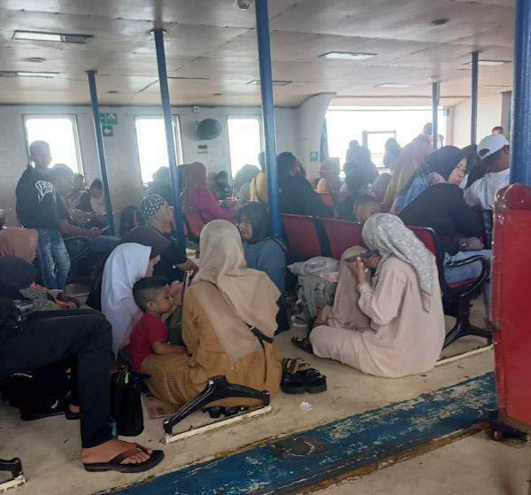 Fasilitas Ferry Penyeberangan Bengkalis Memperihatikan, Penumpang Bayar Penuh