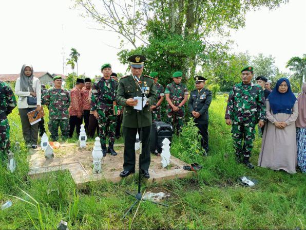 Kodim  0314/Inhil menyelenggarakan pemakaman secara militer terhadap purnawirawan TNI AD Kopka (purn) sutrisno