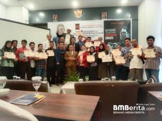 PJC Sukses Gelar Pelatihan Jurnalistik, Talk Show dan Peluncuran Buku Tokoh Pers