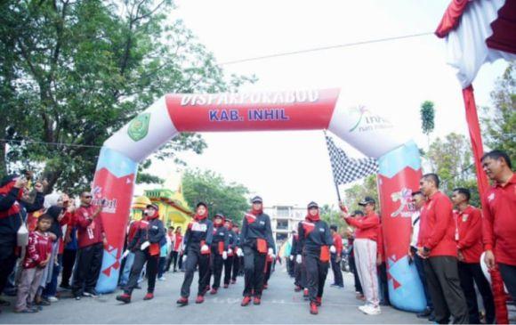 Semarak HUT RI ke 78, Bupati HM Wardan Lepas Peserta Tri Lomba Juang dan Carnaval 