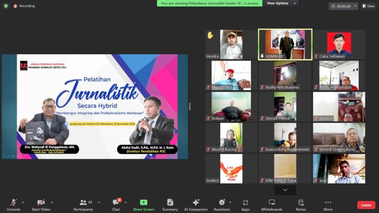 Berikan Strategi Jitu di Hadapan Peserta Pelatihan Jurnalistik dari 17 Provinsi
