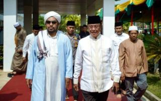 Bupati Inhil  Apresiasi Antusias Masyarakat Desa Danau Pulau Indah Dalam Memperingati Maulid Nabi Muhammad SAW