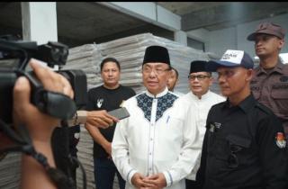 Bupati Inhil Tinjau Logistik Pemilu 2024