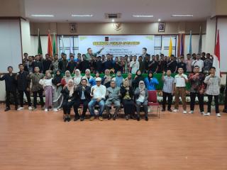 Wahyudi El Panggabean Trainer Berlisensi BNSP Berikan Materi Public Speaking di UIR