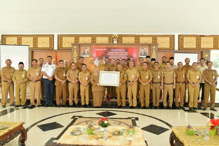 SAKIP di Evaluasi, Bupati Kasmarni Akan Terapkan Reward dan Punishment