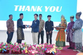 Bupati Kasmarni Harap Sinergisitas Antara Pemkab dengan Mahasiswa Dapat Ditingkatkan