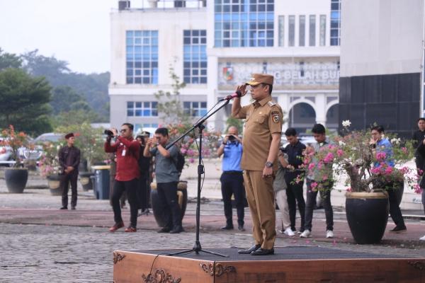 Pj Wali Kota Pimpin Apel Gabungan Pasca Libur Hari Raya Idulfitri 