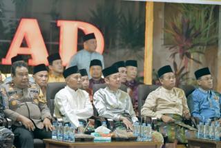Bupati Rohil Beserta Forkompinda  Lepas Peserta Pawai Takbir Idul Fitri 1445 H