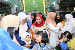 Bupati Bengkalis dan Wakil Sholat Ied Bersama Masyarakat di Masjid Istiqomah Bengkalis