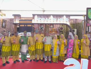 Pj Bupati Herman Harapkan Produk UMKM Inhil di Minati Pengunjung Stand Bazar MTQ
