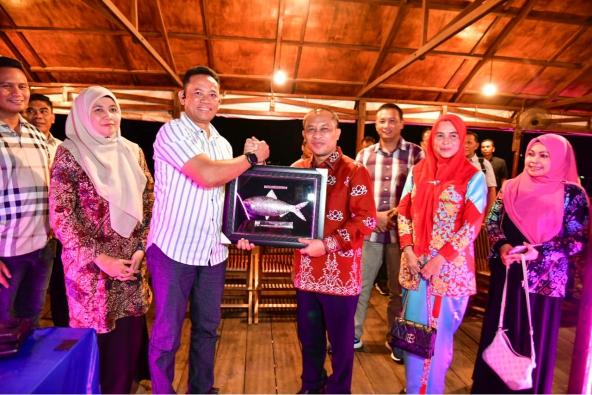 Silaturahmi dengan Tim Binfungtaswilnas Mabes TNI, Wabup Bagus Sampaikan Kondisi Abrasi