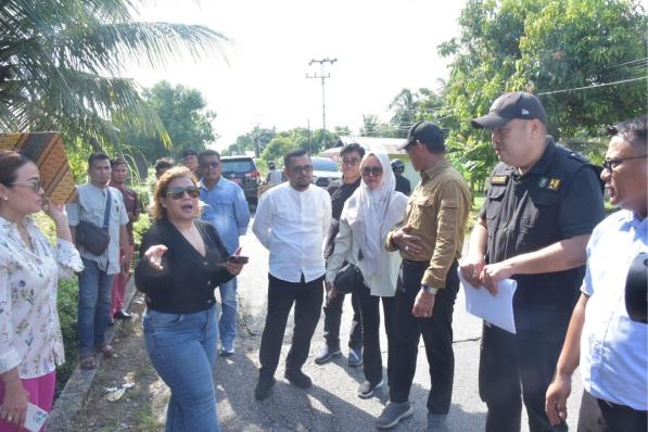 Wakili Bupati, Kadis PUPR Bengkalis Dampingi Investor Dari China Tinjau Lokasi Rencana Pembangunan Jembatan Bengkalis-Pakning