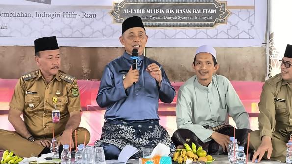 Pj Bupati Sambangi Masyarakat Jalan Suhada II Tembilahan Hulu Bahas Kelanjutan Pembangunan Infrastruktur Jalan