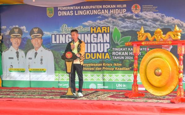 Peringatan Hari Lingkungan Hidup sedunia dan Pengarakan Piala Adipura Disaksikan Ribuan MasyarakatÂ 