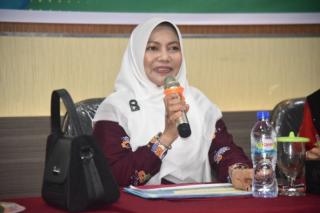 Percepat Penurunan Angka Stunting, PJ Ketua PKK Inhil Katerina Susanti Pinta Komitmen Bersama Nakes Lintas Sektor