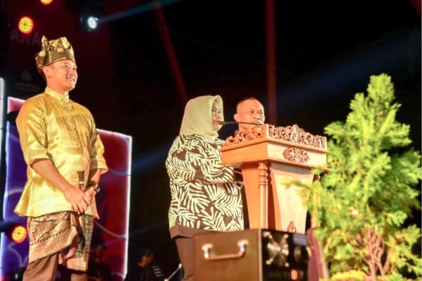 Bupati Bengkalis, Kasmarni Hadiri Malam Puncak Peringatan Hari Bhayangkara ke-78 Polres Bengkalis