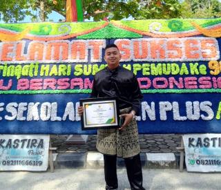  Muhammad Akbar Putra Bengkalis Terima Penghargaan Sebagai Pemuda Berprestasi 