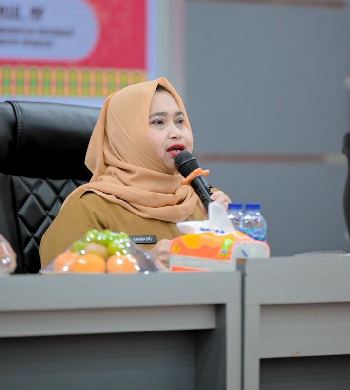 Bupati Kasmarni Pimpin Rapat Evaluasi Dana Bermasa 1 Milyar untuk 1 Desa/Kelurahan dan Kecamatan 