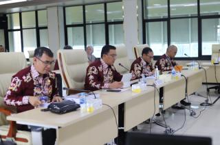 Laporan  Evaluasi Kinerja PJ Wako  Sonny Diapresiasi Kemendagri
