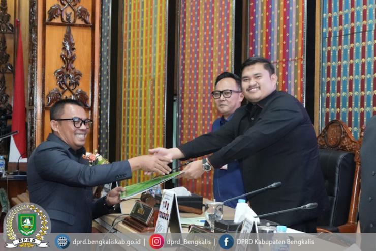 Septian Nugraha Pimpin Rapat, Pansus Pokok Pikiran Sampaikan Laporan dalam Rapat Paripurna