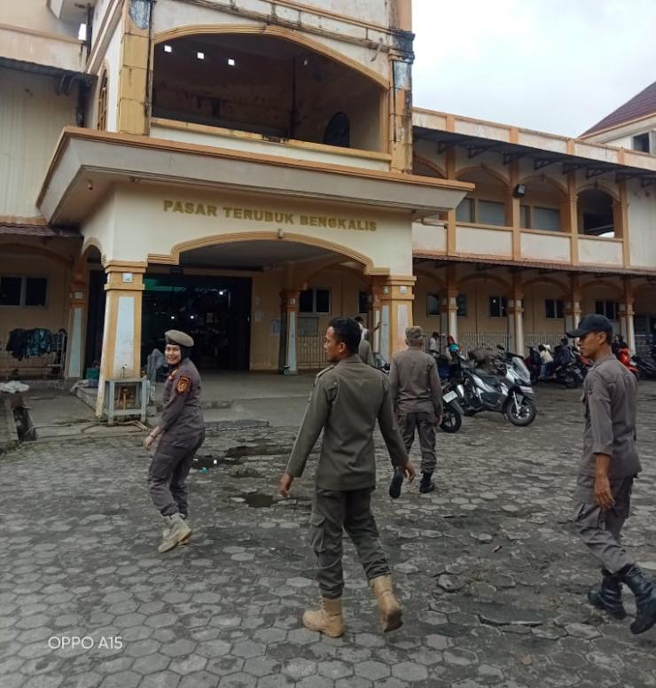 Tim Terpadu Satpol PP Bengkalis Sosialisasi Penertiban PKL 