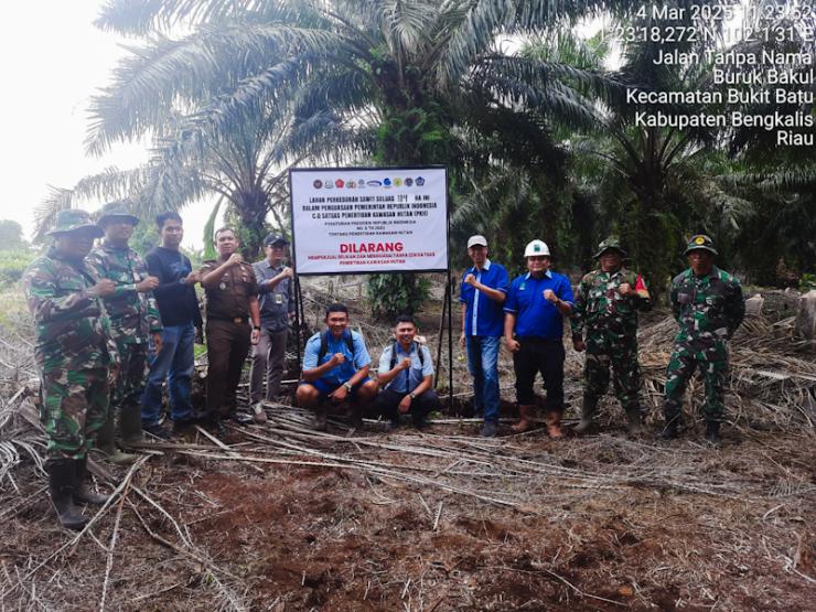 Diduga Garap Lahan di Luar HGU, Satgas Garuda Lakukan Penertiban Terhadap 114 Hektar Lahan PT SDA di Kecamatan Bukit Batu
