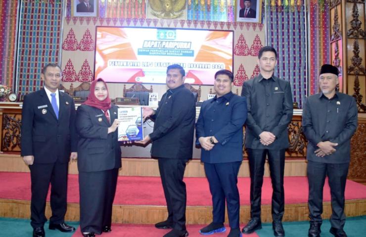 Bupati Kasmarni Sampaikan LKPJ 2024 kepada DPRD Kabupaten Bengkalis
