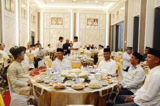 Danrem O31/Wirabima Hadiri Undangan Bupati Kampar H.Ahmad Yuzar.dan Berbuka Bersama Tokoh Masyarakat 