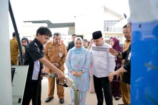 Bupati Bengkalis Kasmarni Tinjau SPBU di Jalur Mudik Lintas Timur Bathin Solapan